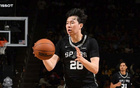 NBA夏联：马刺狂输7人上双老鹰27分 韩国李贤重4中0吞蛋